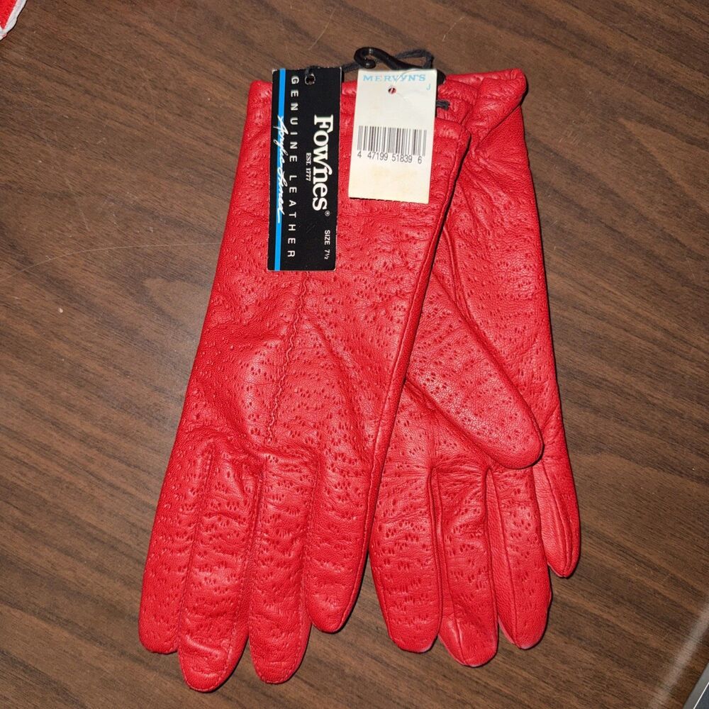 Fownes Women's Vintage Red Leather Driving Gloves Size 7.5 NWT